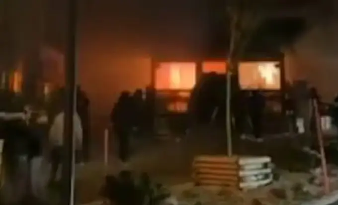 במהלך חגיגות השנה החדשה: הרוגים ופצועים בפיצוץ באתר סקי בשוויץ